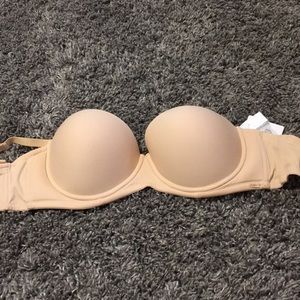 Essential bodywear strapless bra 34F